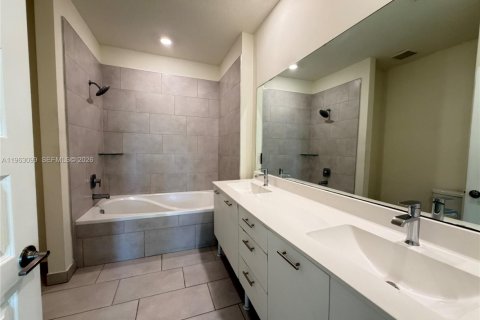 Снять в аренду кондоминиум в Дорал, Флорида 3 спальни, 104.89м2, № 2025997 - фото 10