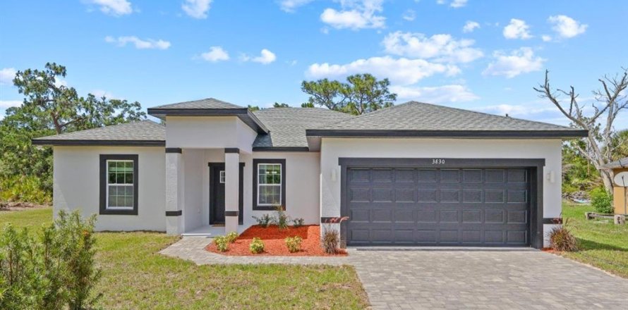 House in Indian lake estates, Florida 4 bedrooms, 175.68 sq.m. № 2234332