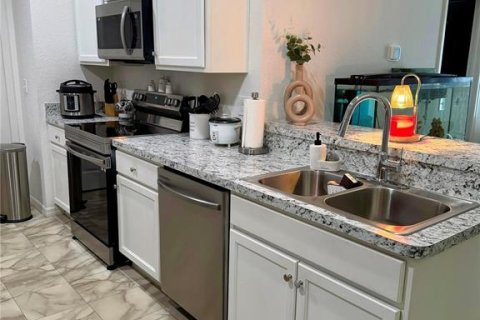 Casa en venta en Lakeland, Florida, 3 dormitorios, 110 m2 № 2224739 - foto 3