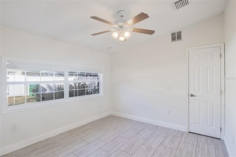Villa ou maison à louer à Winter Park, Floride: 4 chambres, 210.61 m2 № 2354695 - photo 20