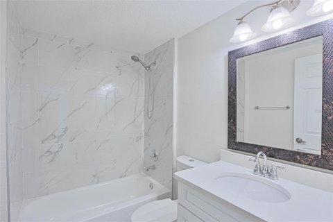 Villa ou maison à louer à Winter Park, Floride: 4 chambres, 210.61 m2 № 2354695 - photo 23