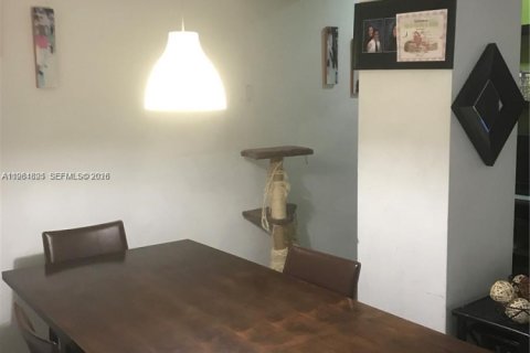 Купить кондоминиум в Майами-Бич, Флорида 1 спальня, 72.56м2, № 2027830 - фото 3