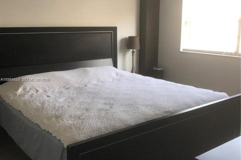 Купить кондоминиум в Майами-Бич, Флорида 1 спальня, 72.56м2, № 2027830 - фото 5