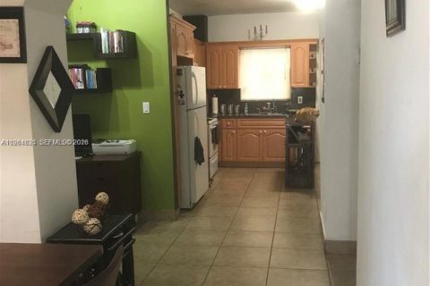 Купить кондоминиум в Майами-Бич, Флорида 1 спальня, 72.56м2, № 2027830 - фото 9