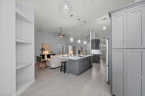 Casa en venta en Bradenton, Florida, 5 dormitorios, 274.53 m2 № 1734511 - foto 21