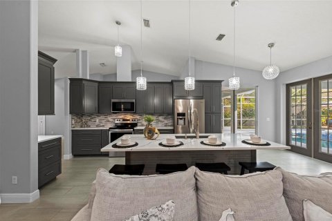 Casa en venta en Bradenton, Florida, 5 dormitorios, 274.53 m2 № 1734511 - foto 20
