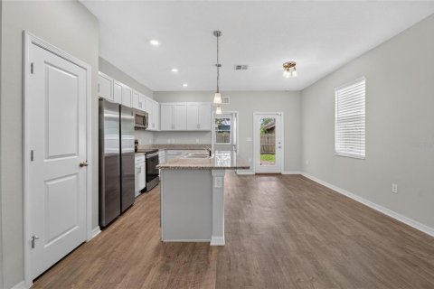 Villa ou maison à vendre à Tampa, Floride: 3 chambres, 133.04 m2 № 2266419 - photo 8