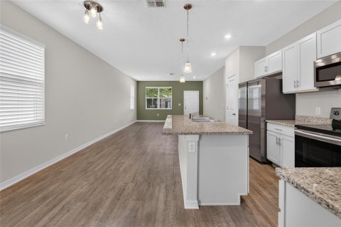 Villa ou maison à vendre à Tampa, Floride: 3 chambres, 133.04 m2 № 2266419 - photo 4