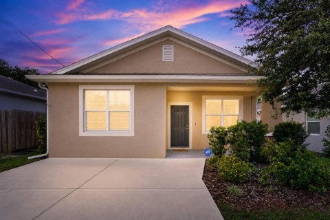 Casa en Tampa, Florida 3 dormitorios, 133.04 m2 № 2266419