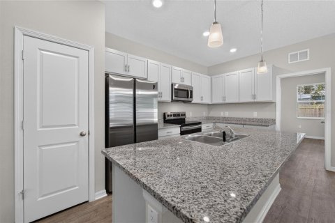 Villa ou maison à vendre à Tampa, Floride: 3 chambres, 133.04 m2 № 2266419 - photo 9