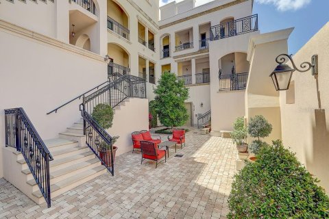 Copropriété à vendre à Sarasota, Floride: 2 chambres, 93.92 m2 № 1719292 - photo 3