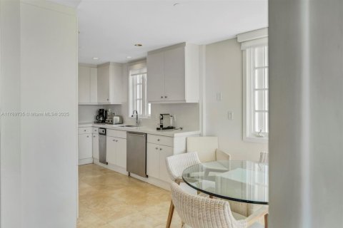Copropriété à louer à Miami, Floride: 2 chambres, 132.76 m2 № 2038140 - photo 10