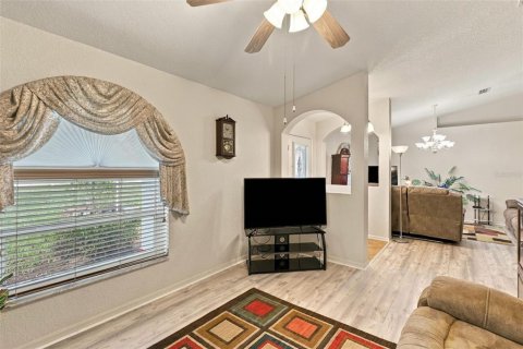 Villa ou maison à vendre à Spring Hill, Floride: 3 chambres, 149.11 m2 № 2415353 - photo 3