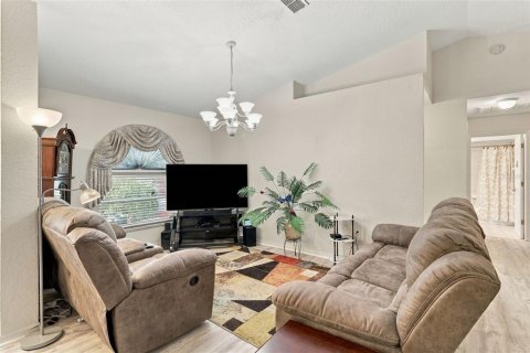 Villa ou maison à vendre à Spring Hill, Floride: 3 chambres, 149.11 m2 № 2415353 - photo 9