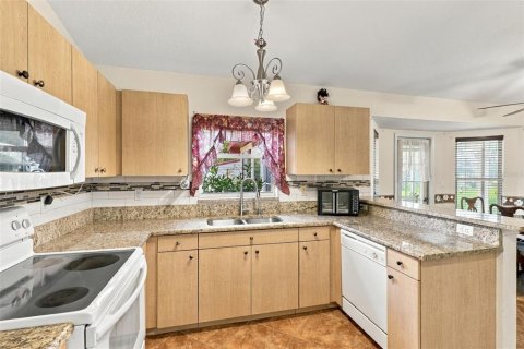 Villa ou maison à vendre à Spring Hill, Floride: 3 chambres, 149.11 m2 № 2415353 - photo 5