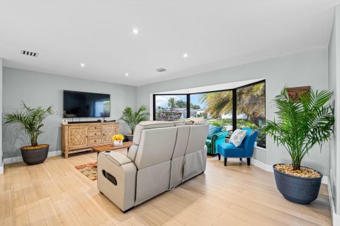 Casa en venta en Cutler Bay, Florida, 3 dormitorios, 136.38 m2 № 2056544 - foto 7