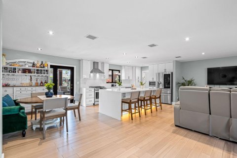 Casa en venta en Cutler Bay, Florida, 3 dormitorios, 136.38 m2 № 2056544 - foto 5