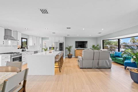 Casa en venta en Cutler Bay, Florida, 3 dormitorios, 136.38 m2 № 2056544 - foto 6