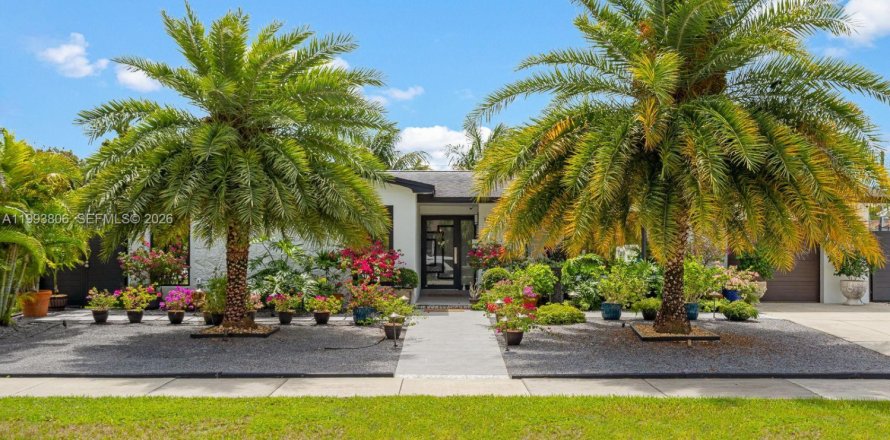Casa en Cutler Bay, Florida 3 dormitorios, 136.38 m2 № 2056544