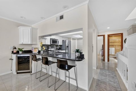 Townhouse in Clearwater, Florida 3 bedrooms, 179.3 sq.m. № 2104149 - photo 11