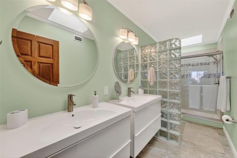 Townhouse in Clearwater, Florida 3 bedrooms, 179.3 sq.m. № 2104149 - photo 17
