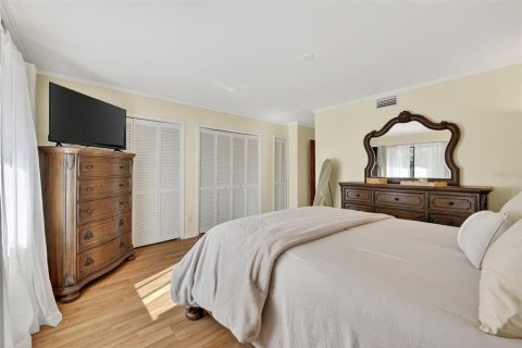 Townhouse in Clearwater, Florida 3 bedrooms, 179.3 sq.m. № 2104149 - photo 22