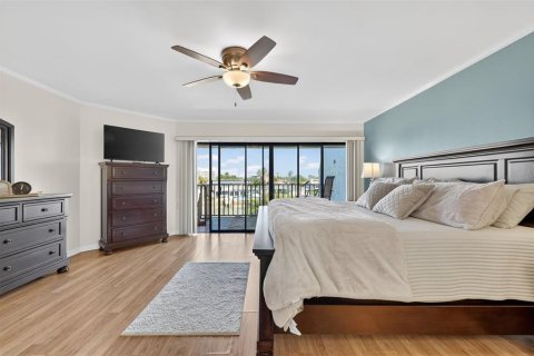 Townhouse in Clearwater, Florida 3 bedrooms, 179.3 sq.m. № 2104149 - photo 19
