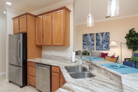 House in Englewood, Florida 3 bedrooms, 202.62 sq.m. № 2408994 - photo 14