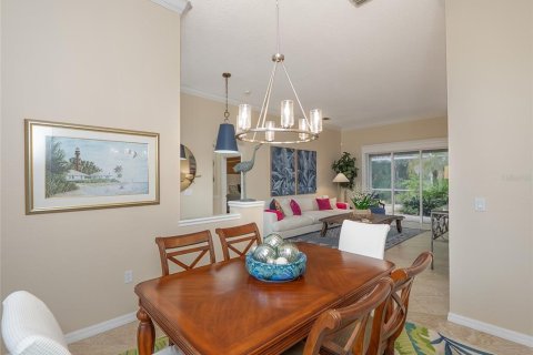 House in Englewood, Florida 3 bedrooms, 202.62 sq.m. № 2408994 - photo 10