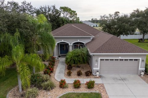 House in Englewood, Florida 3 bedrooms, 202.62 sq.m. № 2408994 - photo 2