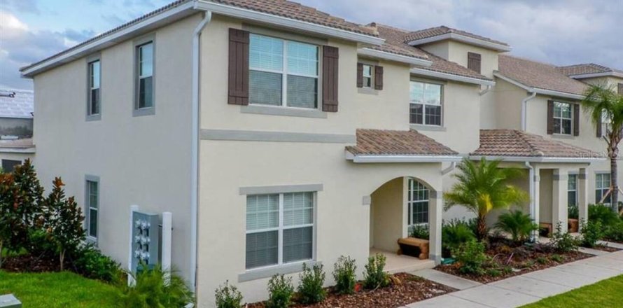 Touwnhouse à STOREY LAKE à Kissimmee, Floride 5 chambres, 197.7 m2 № 2419313