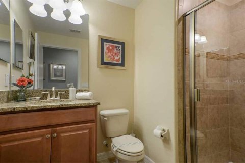 Touwnhouse à vendre à Kissimmee, Floride: 5 chambres, 197.7 m2 № 2419313 - photo 4