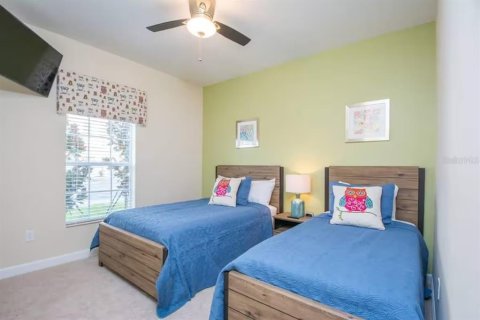 Touwnhouse à vendre à Kissimmee, Floride: 5 chambres, 197.7 m2 № 2419313 - photo 3