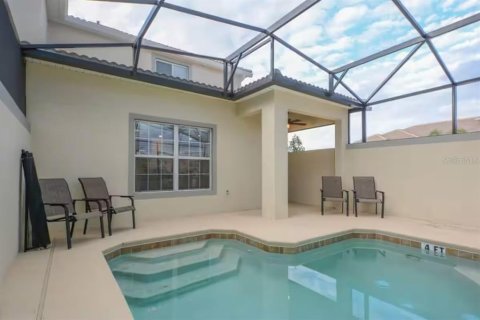Touwnhouse à vendre à Kissimmee, Floride: 5 chambres, 197.7 m2 № 2419313 - photo 18