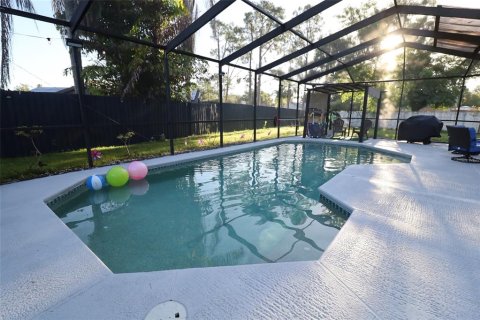 House in Tampa, Florida 4 bedrooms, 219.44 sq.m. № 2142004 - photo 26