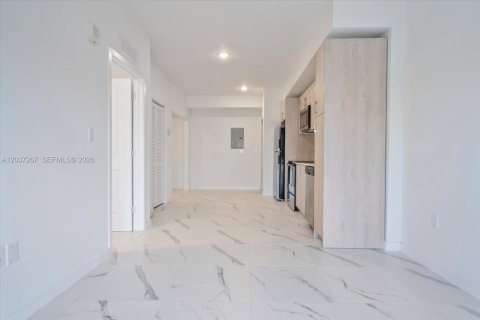 Villa ou maison à louer à Miami, Floride: 2 chambres, 61.78 m2 № 2184686 - photo 7