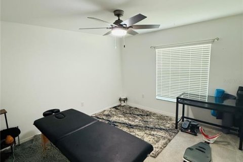 House in North Fort Myers, Florida 4 bedrooms, 168.34 sq.m. № 2102431 - photo 20