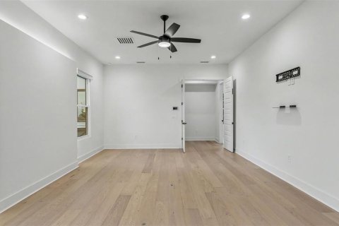 Купить виллу или дом в Лейкленд, Флорида 12 комнат, 370.96м2, № 2111623 - фото 23