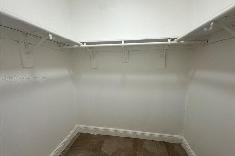 Copropriété à louer à North Miami, Floride: 1 chambre, 72.19 m2 № 1932499 - photo 9