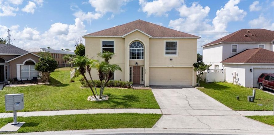 House in Kissimmee, Florida 4 bedrooms, 273.88 sq.m. № 2231603