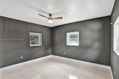 Villa ou maison à louer à Miami, Floride: 4 chambres, 102.29 m2 № 2031026 - photo 30