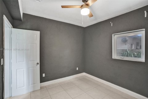 Villa ou maison à louer à Miami, Floride: 4 chambres, 102.29 m2 № 2031026 - photo 23