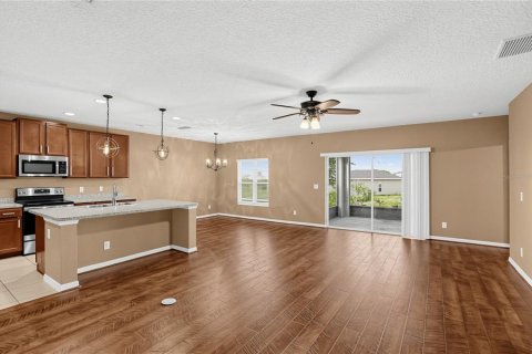 Villa ou maison à vendre à Groveland, Floride: 3 chambres, 176.42 m2 № 2349166 - photo 5