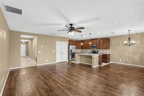 Villa ou maison à vendre à Groveland, Floride: 3 chambres, 176.42 m2 № 2349166 - photo 4