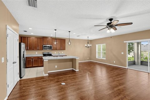 Villa ou maison à vendre à Groveland, Floride: 3 chambres, 176.42 m2 № 2349166 - photo 6