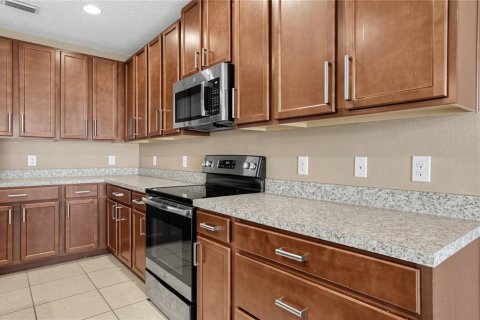 Villa ou maison à vendre à Groveland, Floride: 3 chambres, 176.42 m2 № 2349166 - photo 8