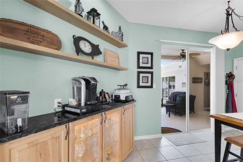 Villa ou maison à vendre à Clermont, Floride: 2 chambres, 159.98 m2 № 2231416 - photo 17