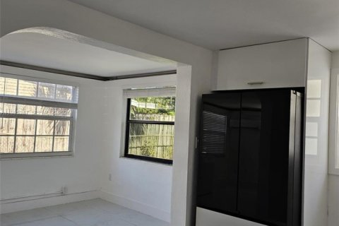 Casa en alquiler en Fort Lauderdale, Florida, 3 dormitorios, 162.76 m2 № 2062738 - foto 24