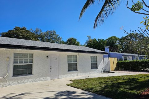 Casa en alquiler en Fort Lauderdale, Florida, 3 dormitorios, 162.76 m2 № 2062738 - foto 4