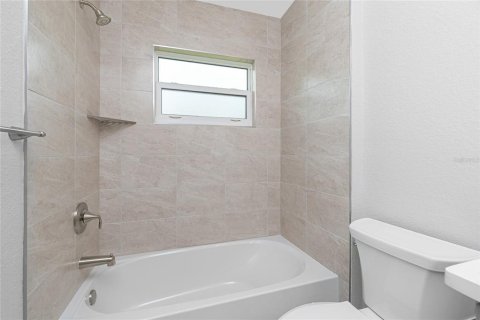 Casa en venta en North Port, Florida, 3 dormitorios, 133.5 m2 № 1840514 - foto 19